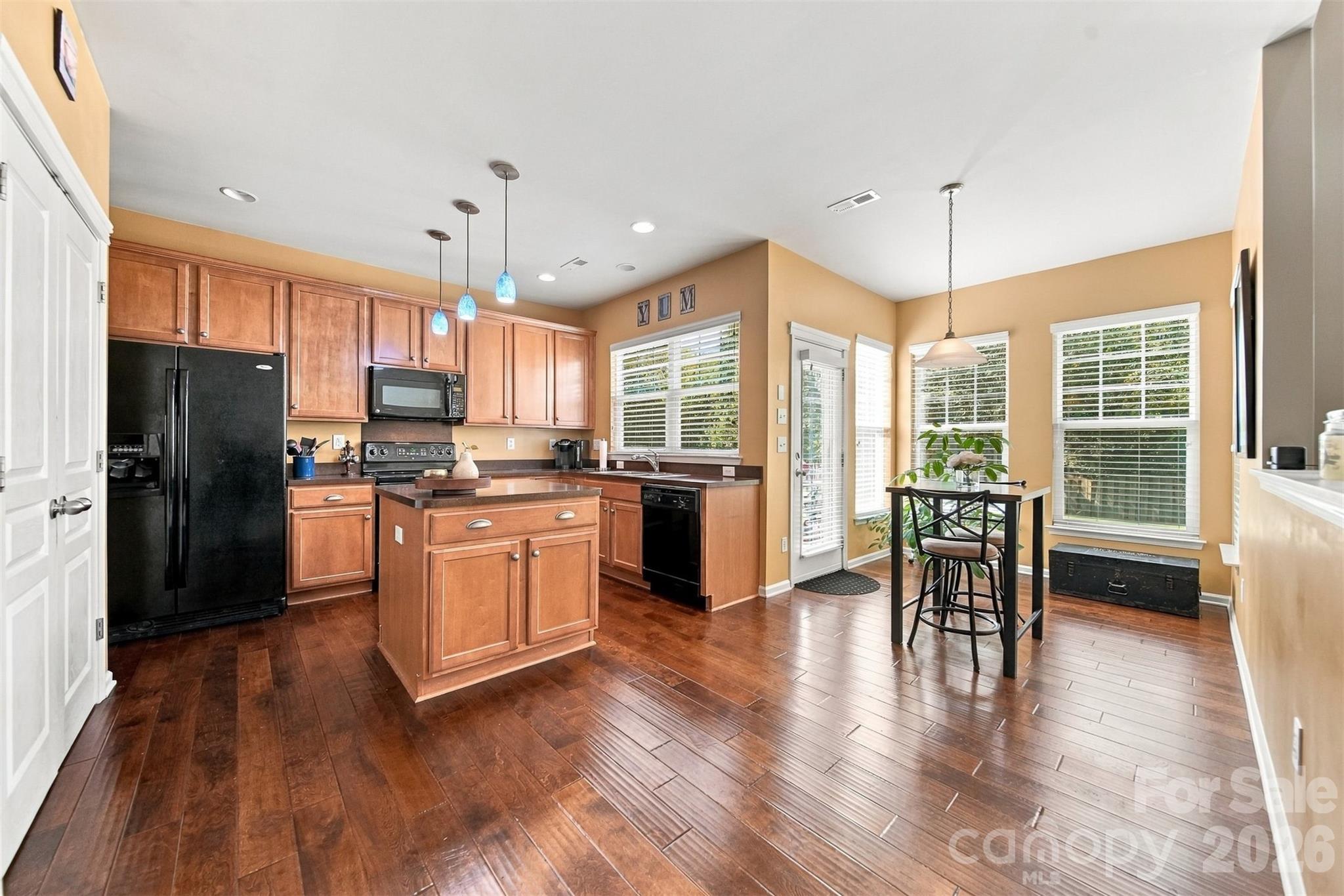 4580 Triumph Drive 18 Property Photo 13