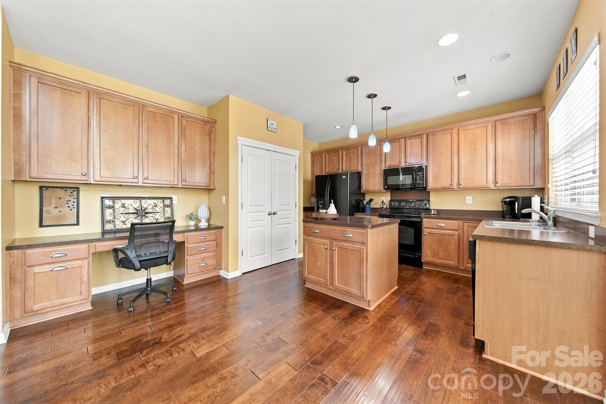 4580 Triumph Drive 18 Property Photo 14