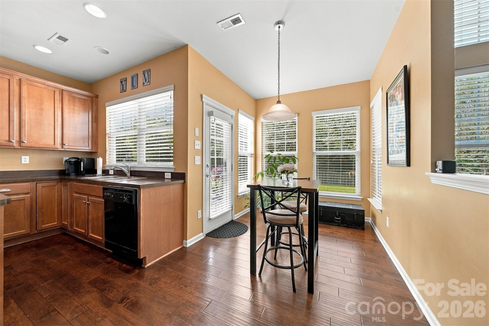 4580 Triumph Drive 18 Property Photo 17