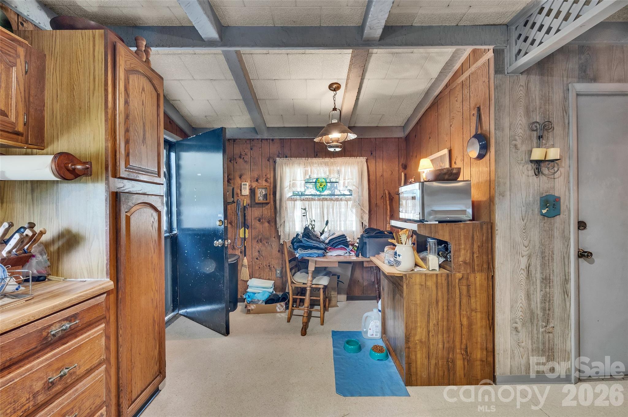 144 Skyline Drive Property Photo 6