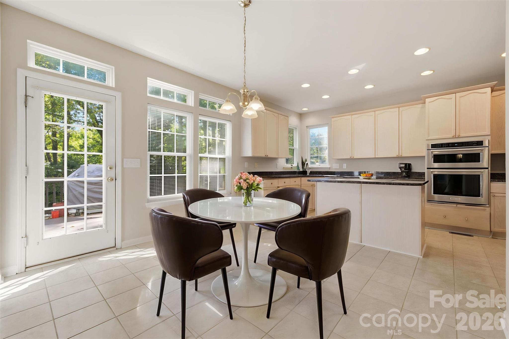 6211 Chavel Lane Property Photo 17