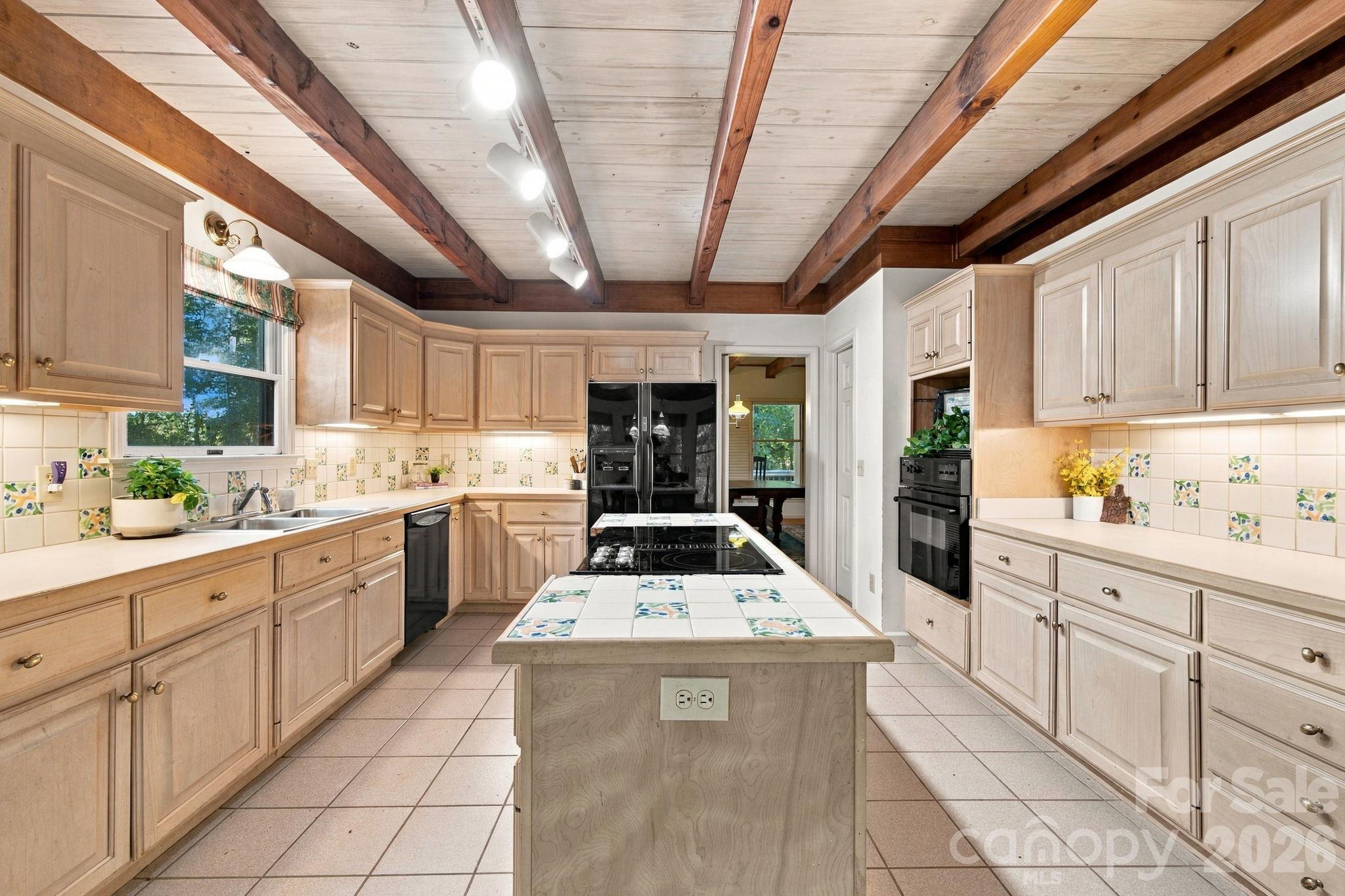 150 Rabun Run Property Photo 10