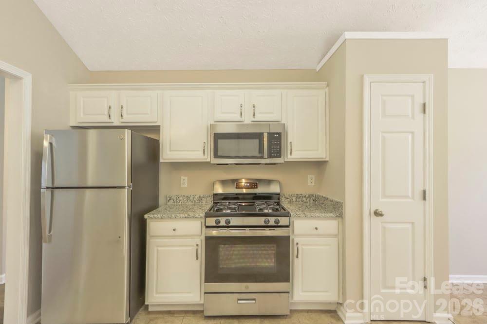 1010 Dorothy Place 1 Property Photo 15