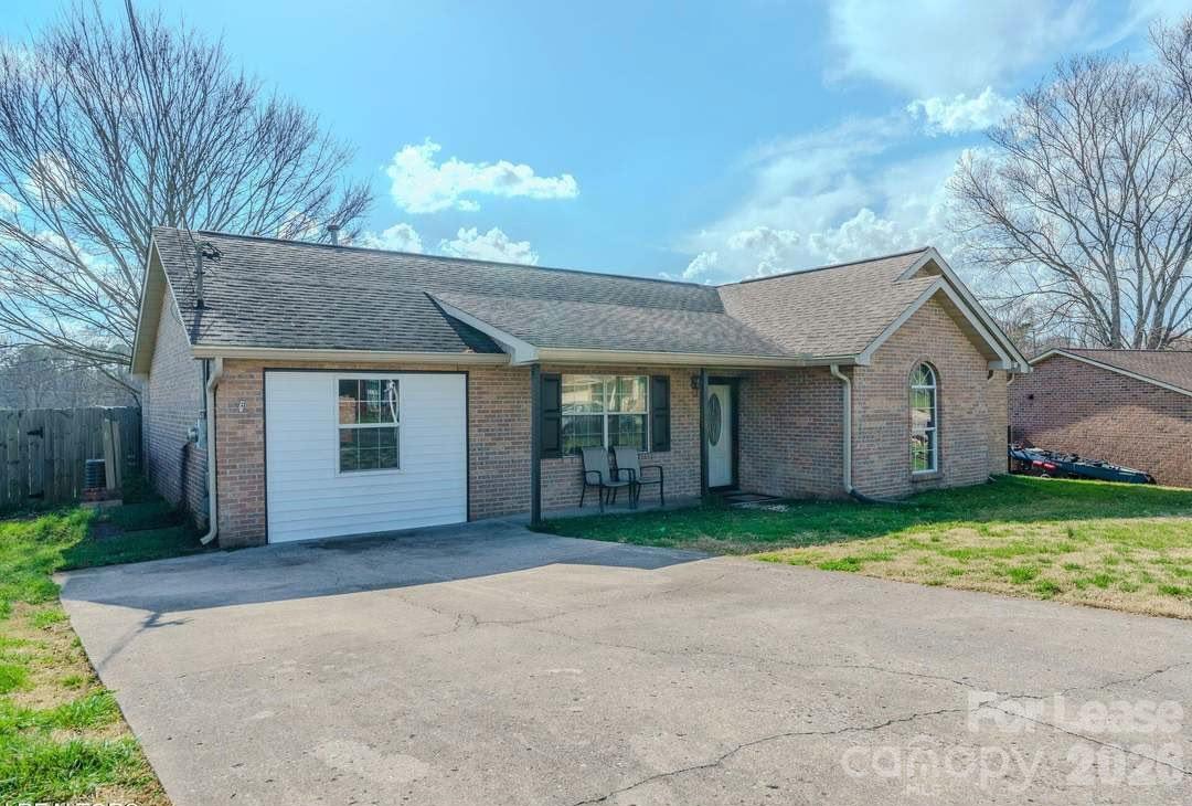 5515 Moon Lake Lane Property Photo 1