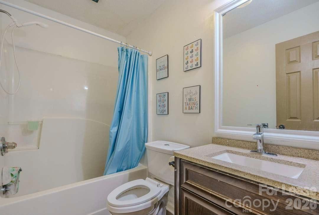 5515 Moon Lake Lane Property Photo 6