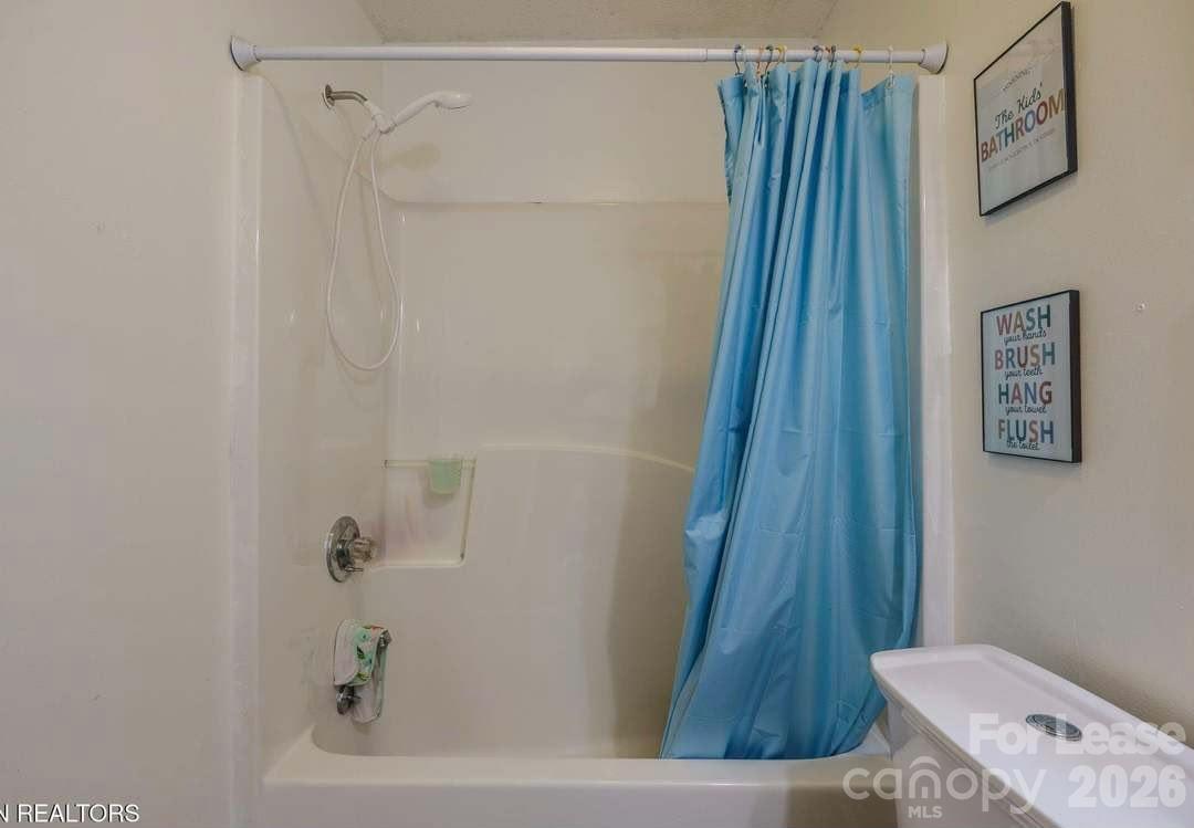 5515 Moon Lake Lane Property Photo 7