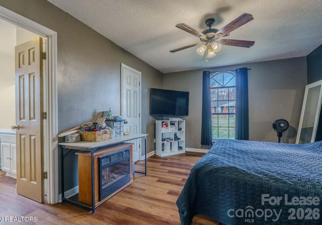 5515 Moon Lake Lane Property Photo 8