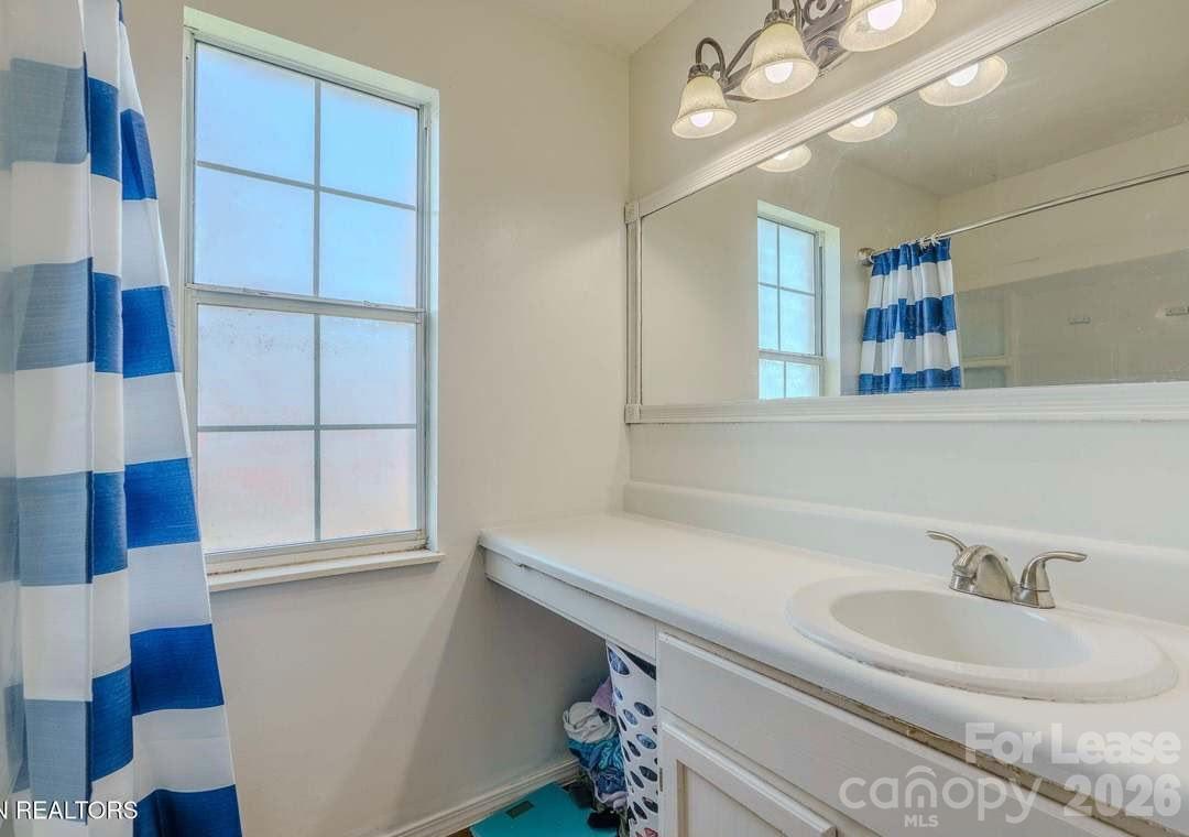 5515 Moon Lake Lane Property Photo 11