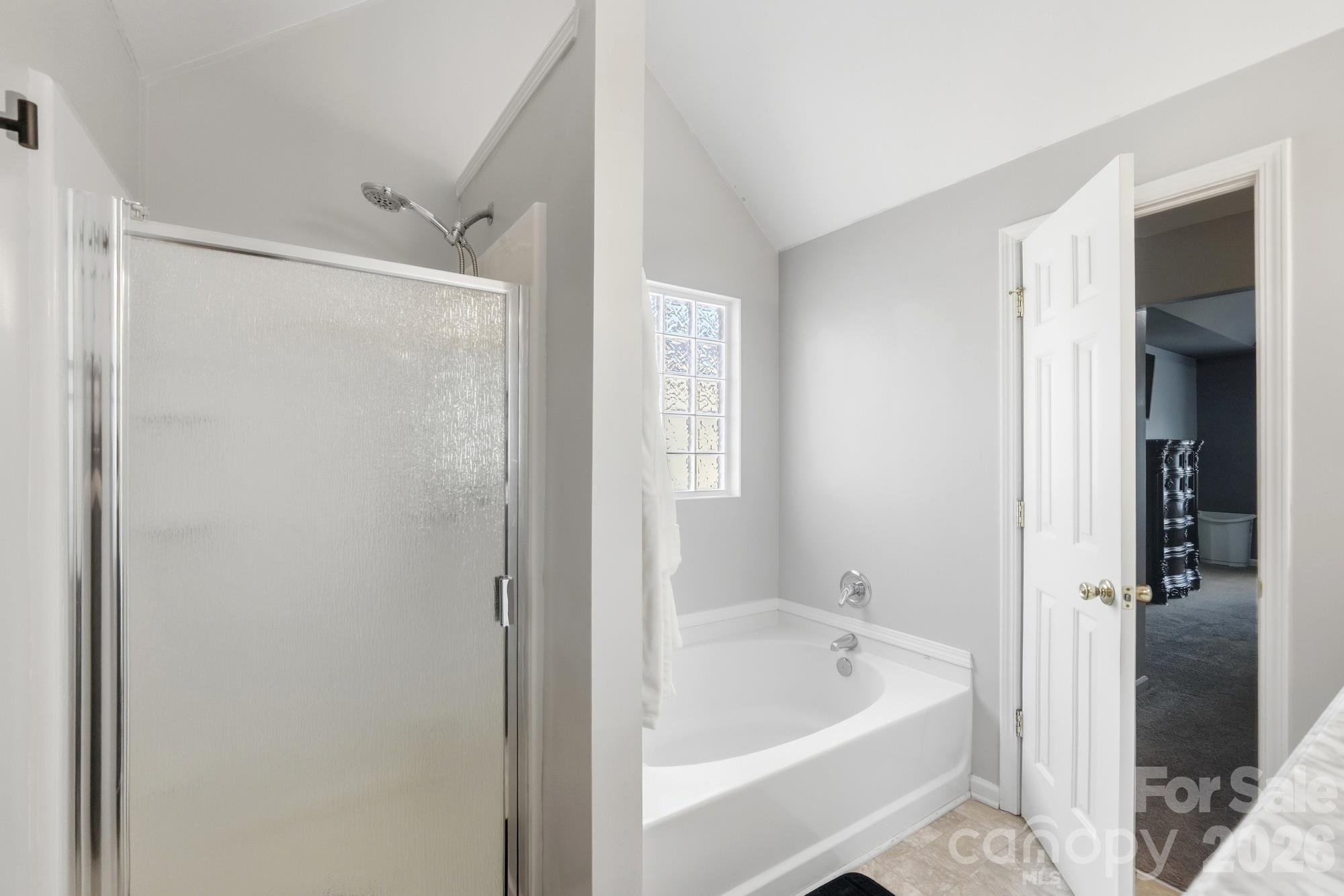 623 Finborough Court Property Photo 6