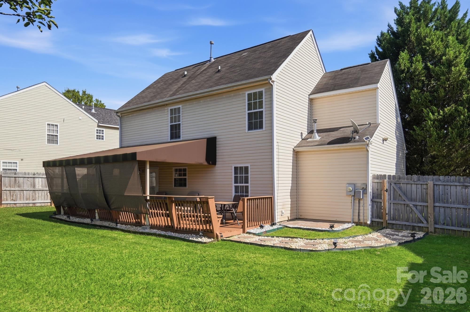 623 Finborough Court Property Photo 8