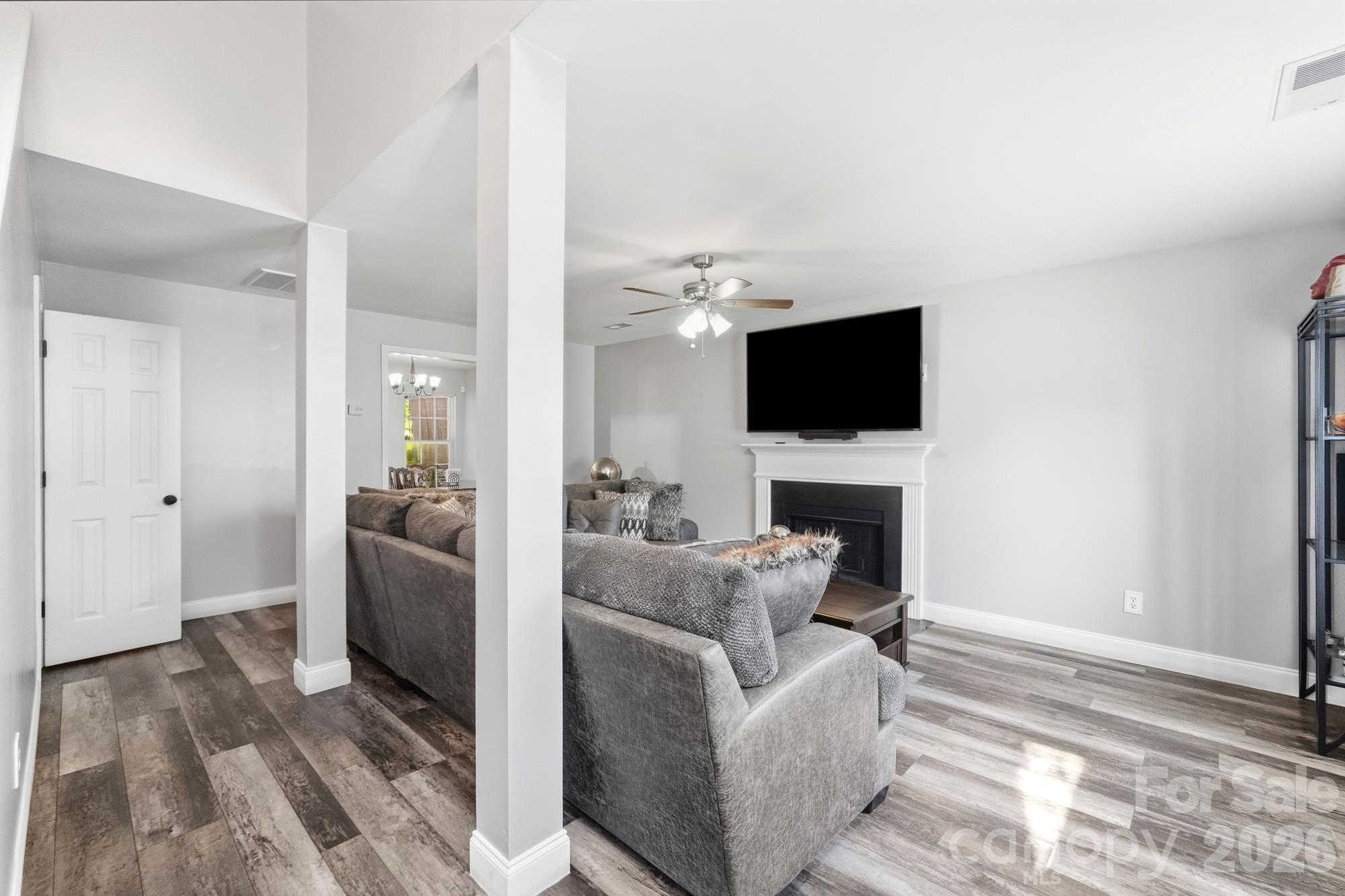 623 Finborough Court Property Photo 13