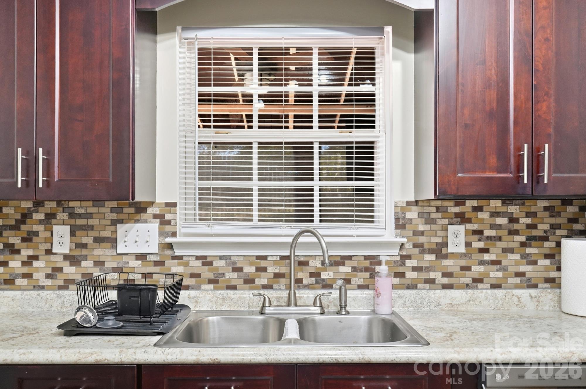 623 Finborough Court Property Photo 18