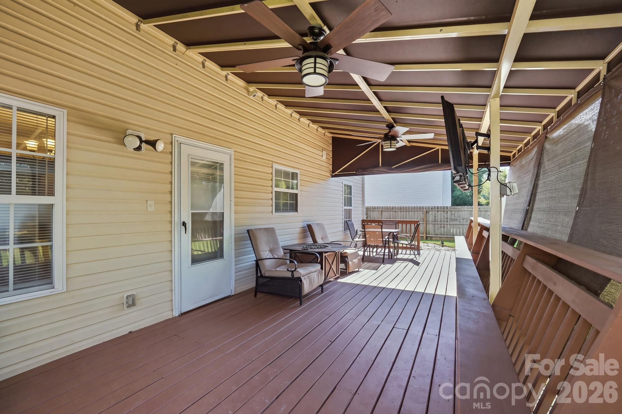 623 Finborough Court Property Photo 33