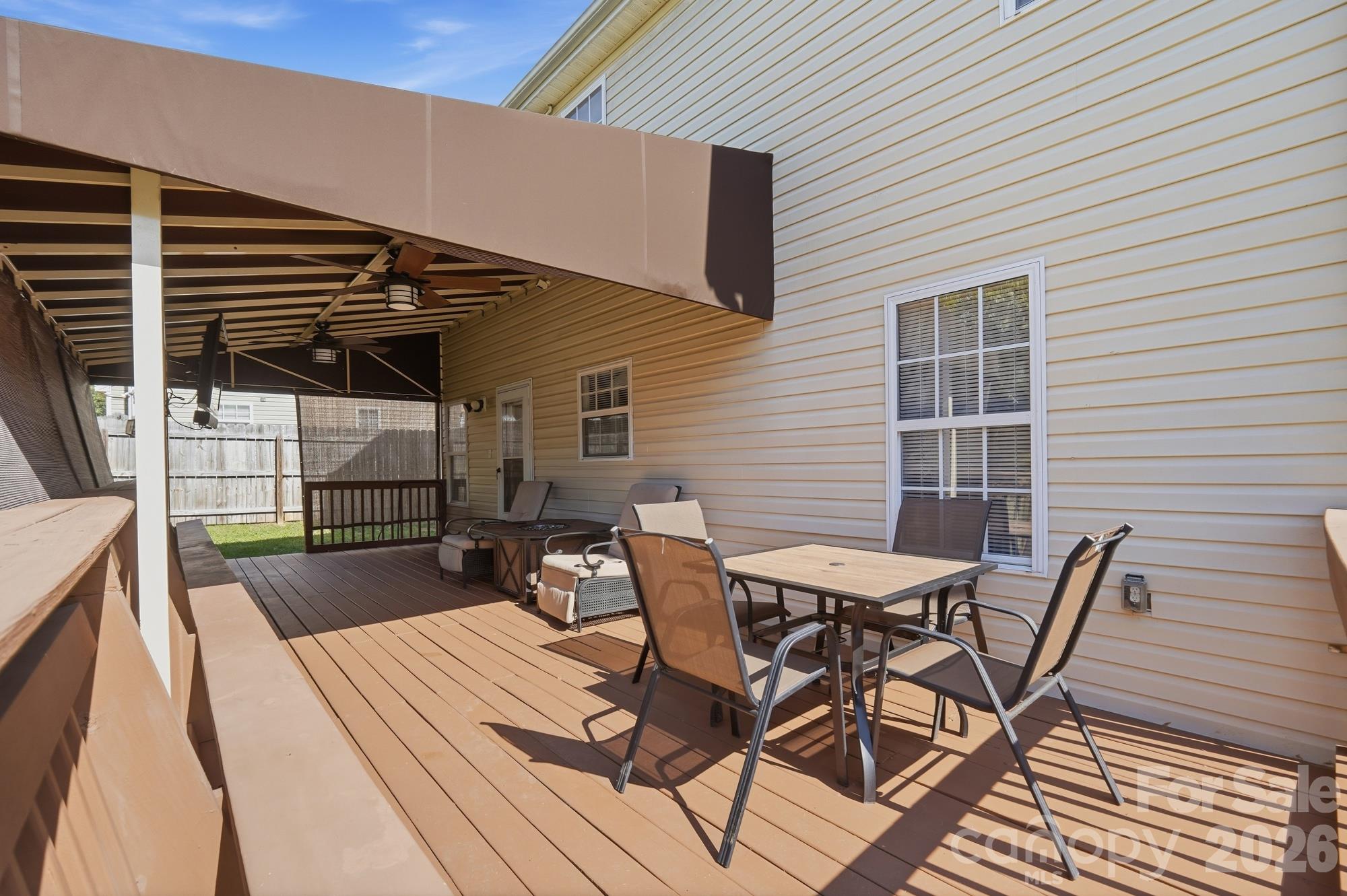623 Finborough Court Property Photo 35