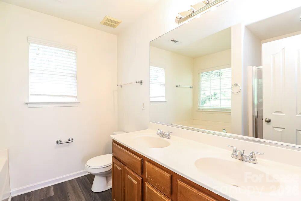 433 Glencroft Drive 1 Property Photo 11