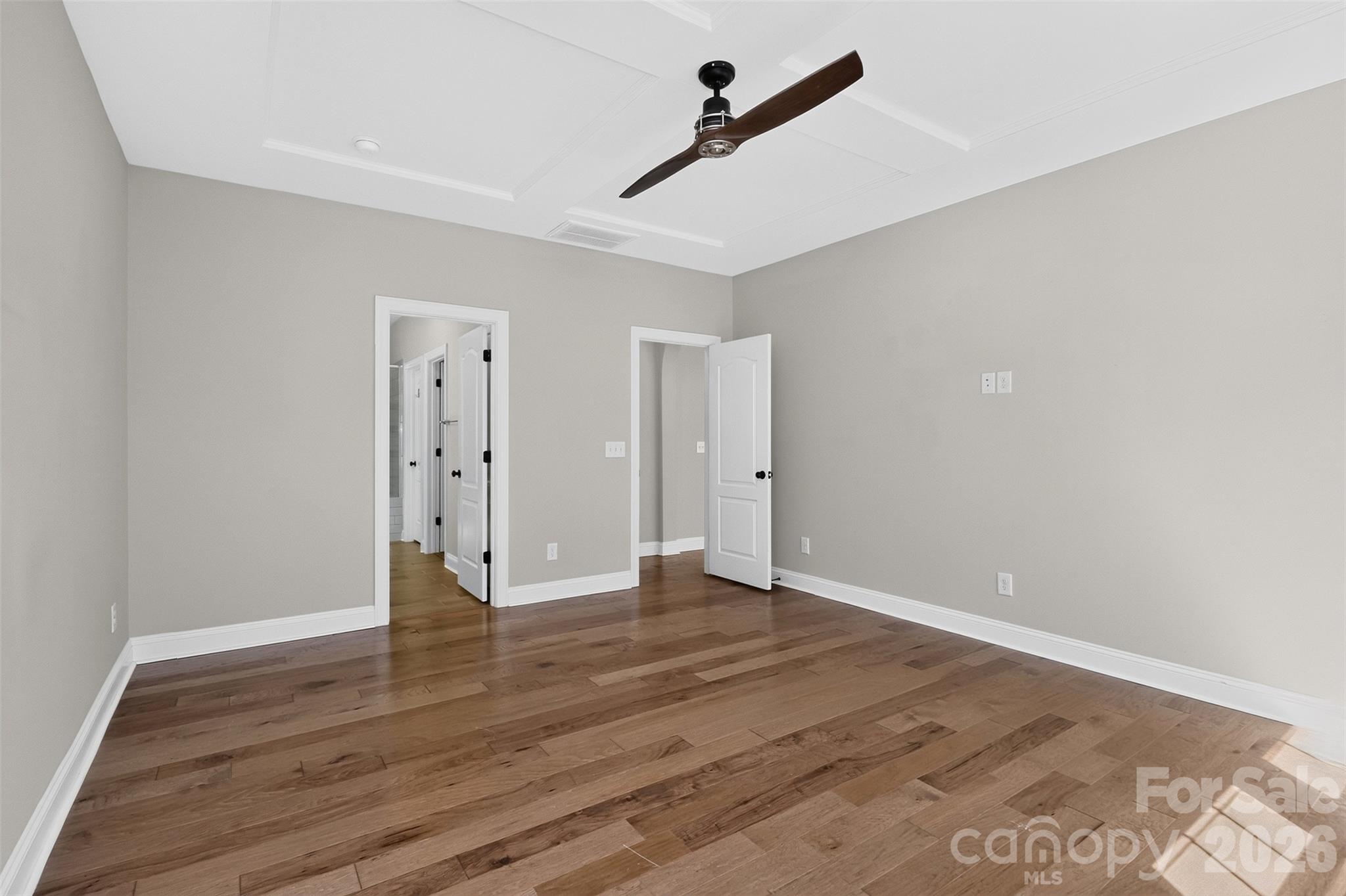 128 Creekside Crossing Lane Property Photo 20