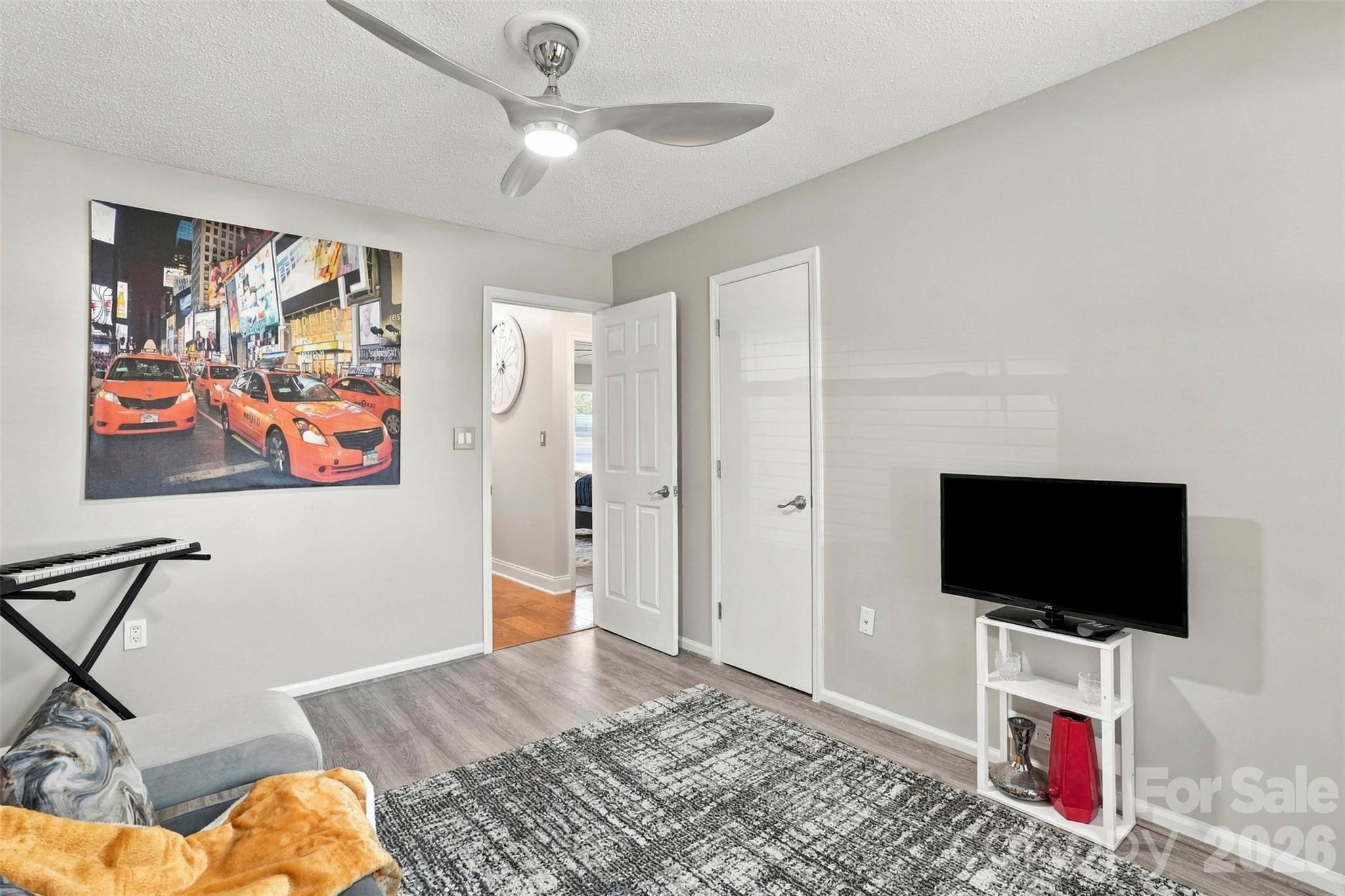 5728 Ebley Loop Property Photo 18