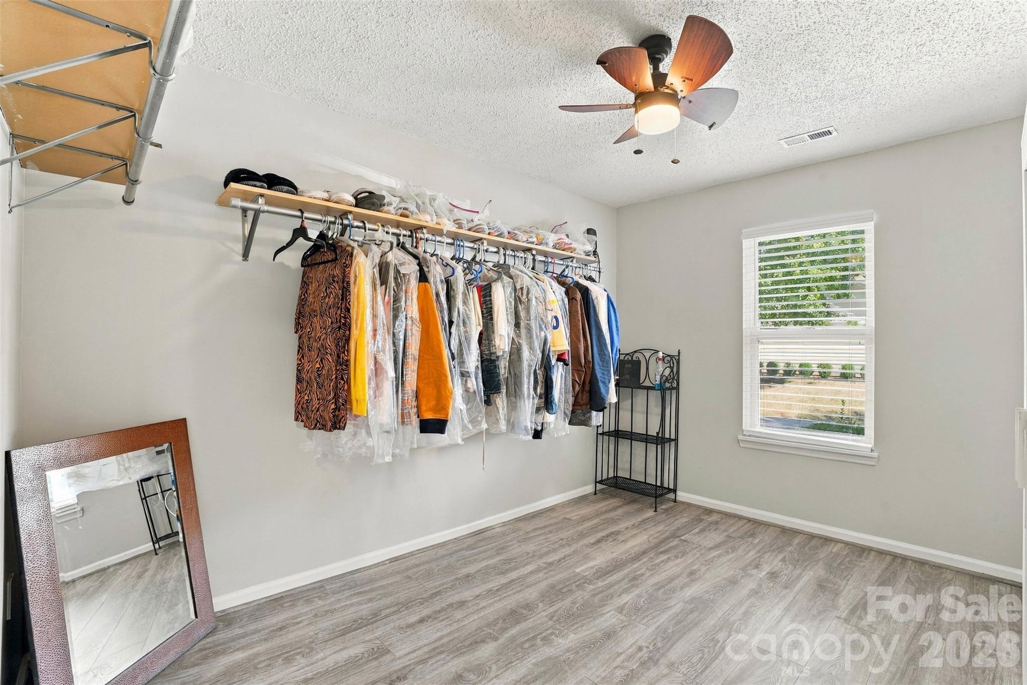 5728 Ebley Loop Property Photo 24