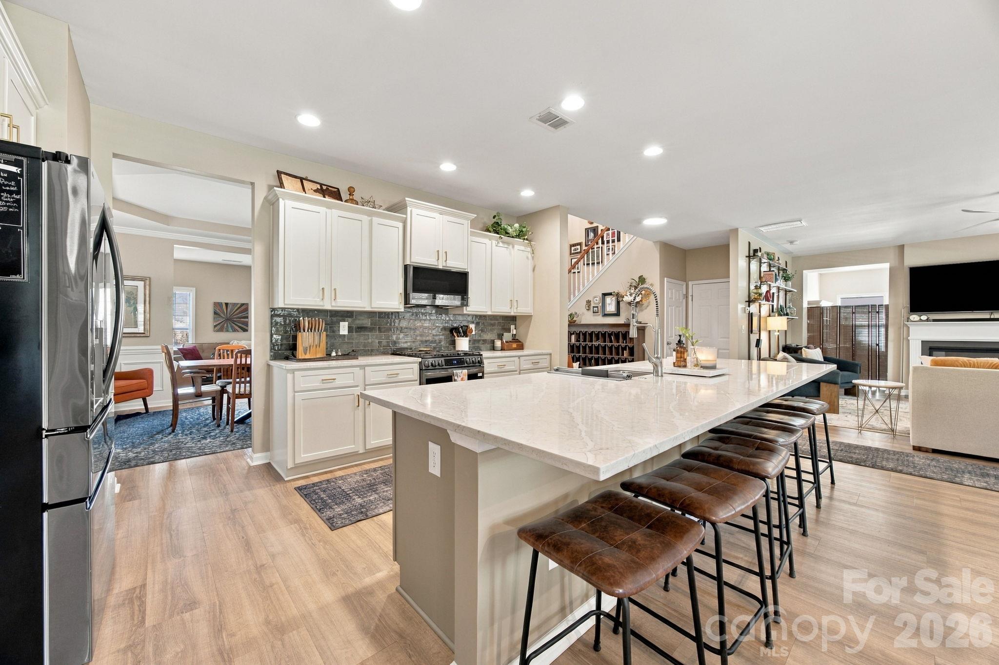 5005 Sedgewick Road Property Photo 6