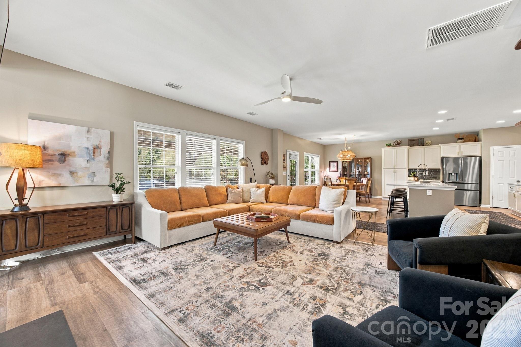 5005 Sedgewick Road Property Photo 16