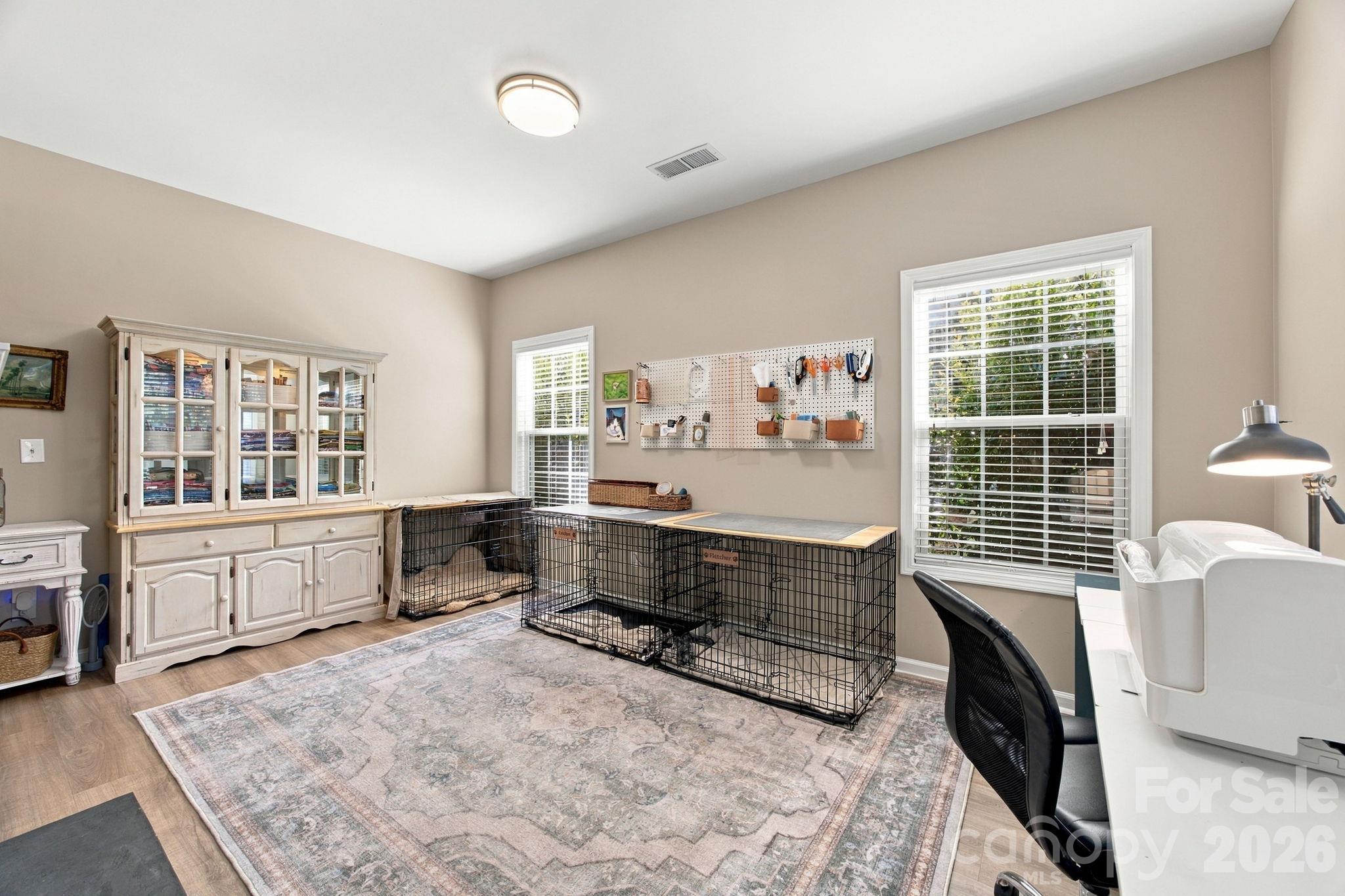 5005 Sedgewick Road Property Photo 18