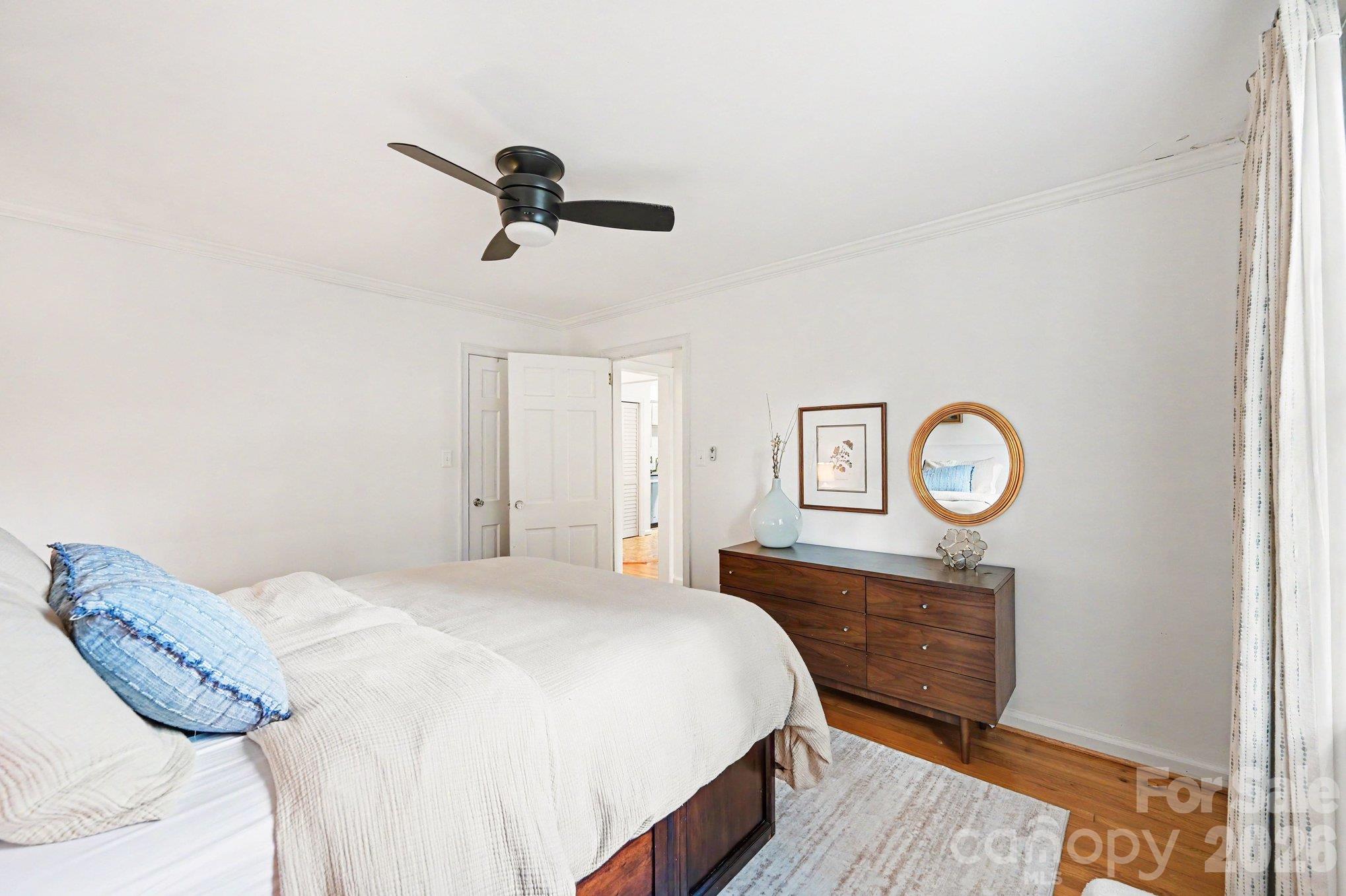 101 S Laurel Avenue 72b Property Photo 14