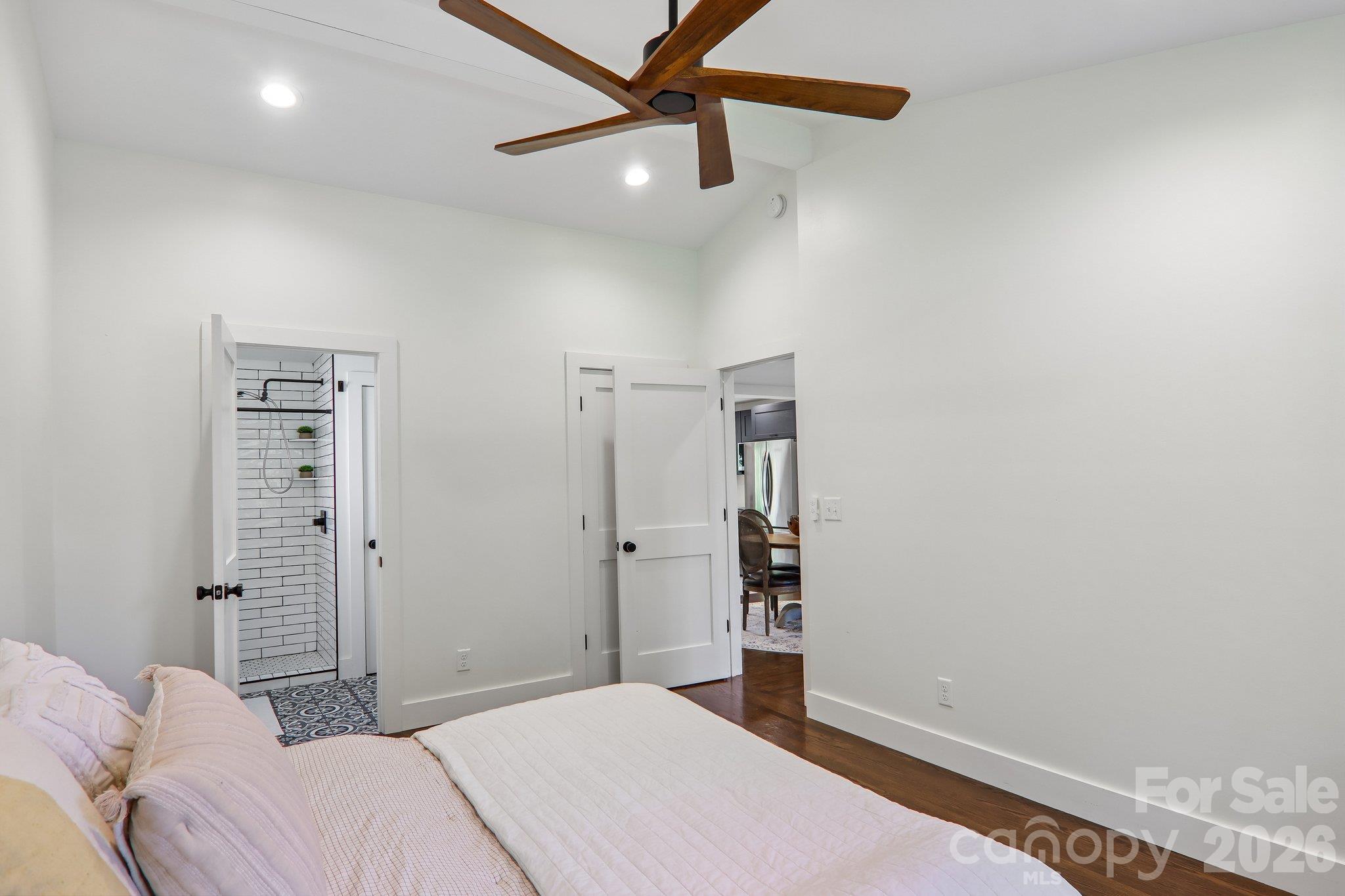 216 Vance Avenue B Property Photo 18