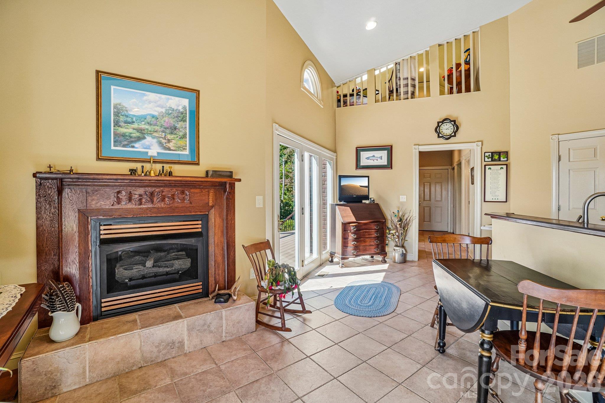 239 Bearwallow Mountain Road Property Photo 8