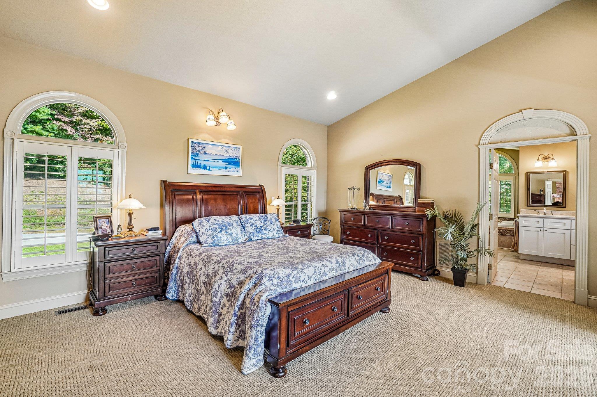 239 Bearwallow Mountain Road Property Photo 12