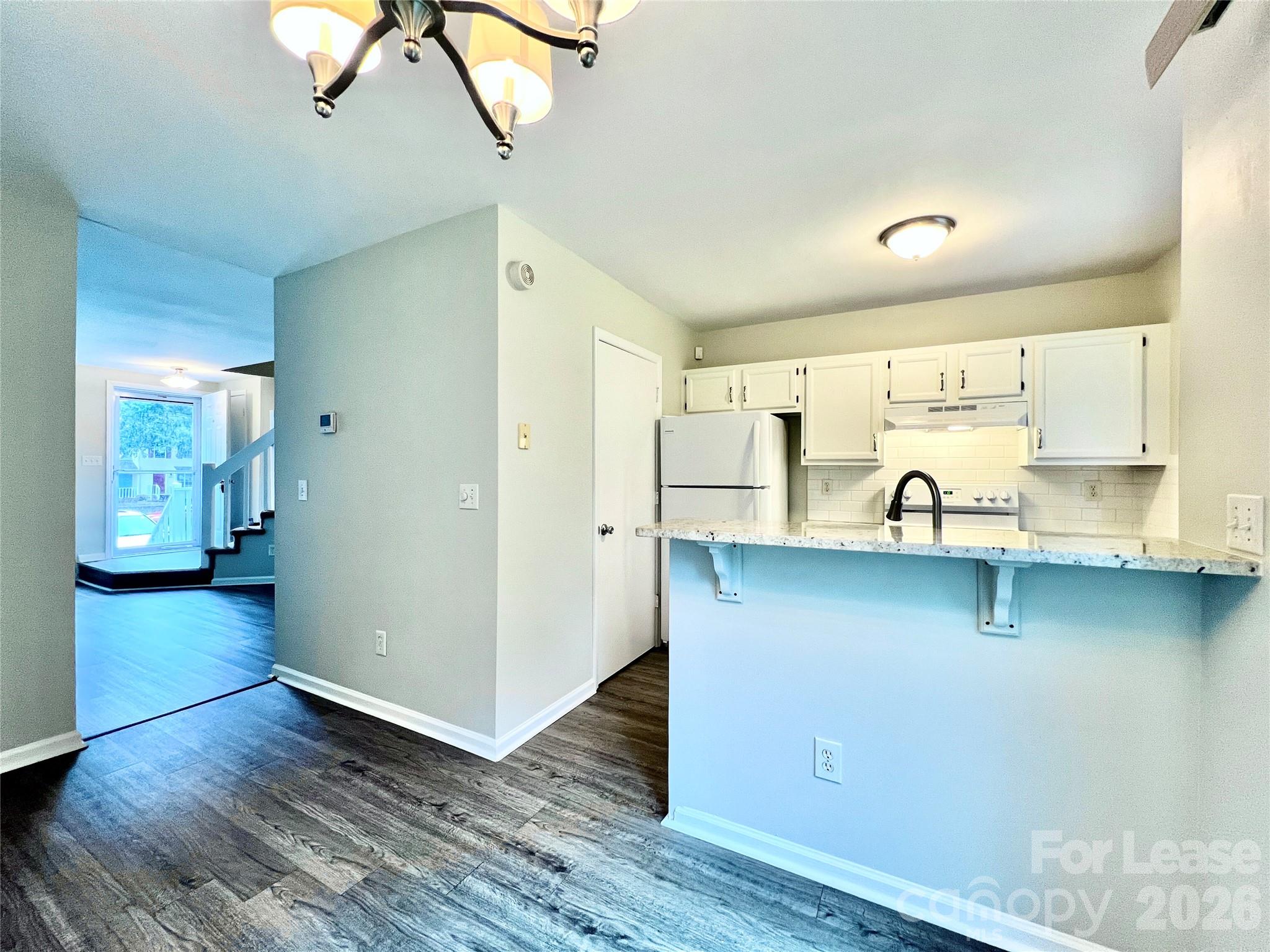 8253 Circle Tree Lane Property Photo 7