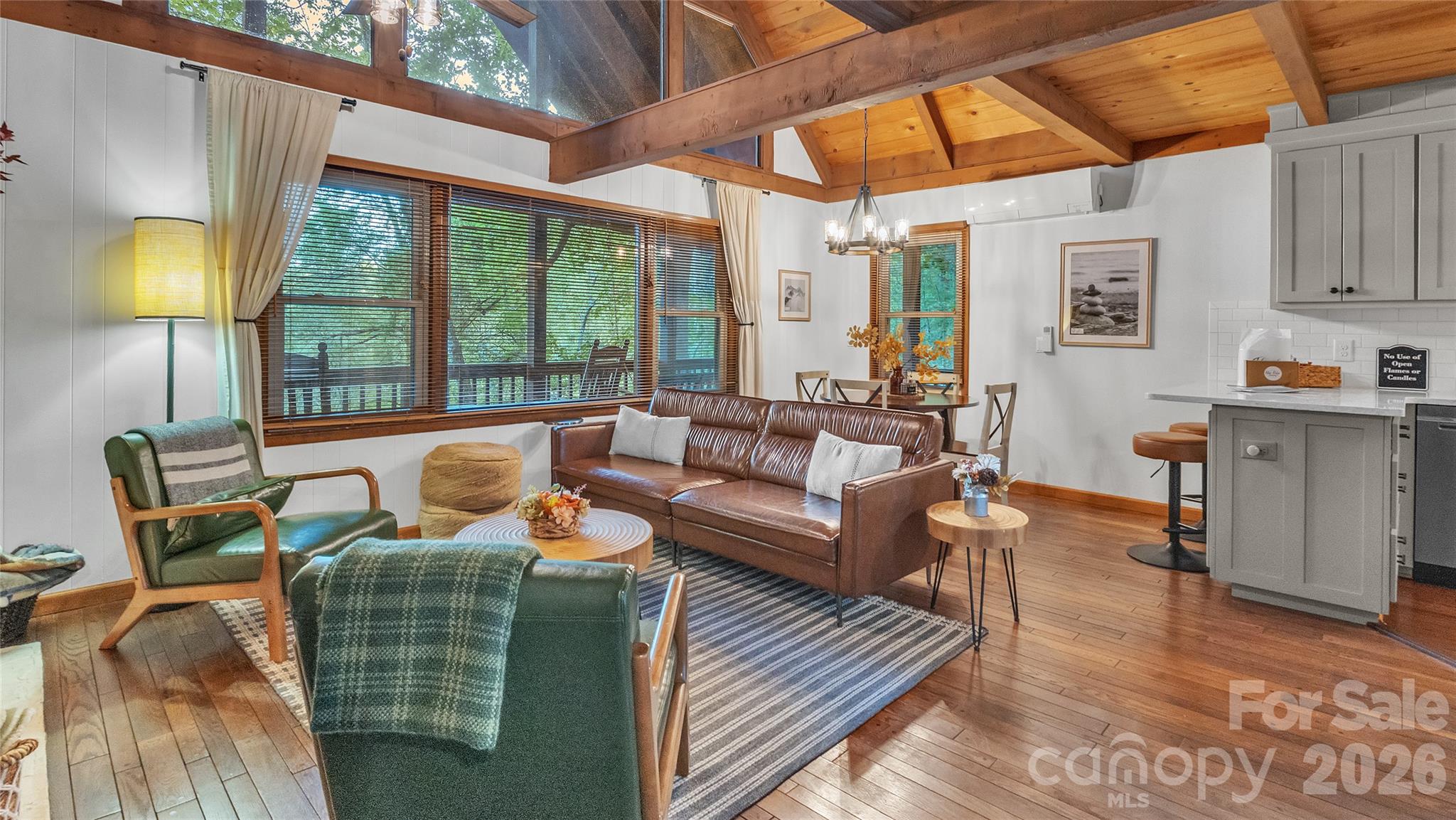 184 Raccoon Run Property Photo 6