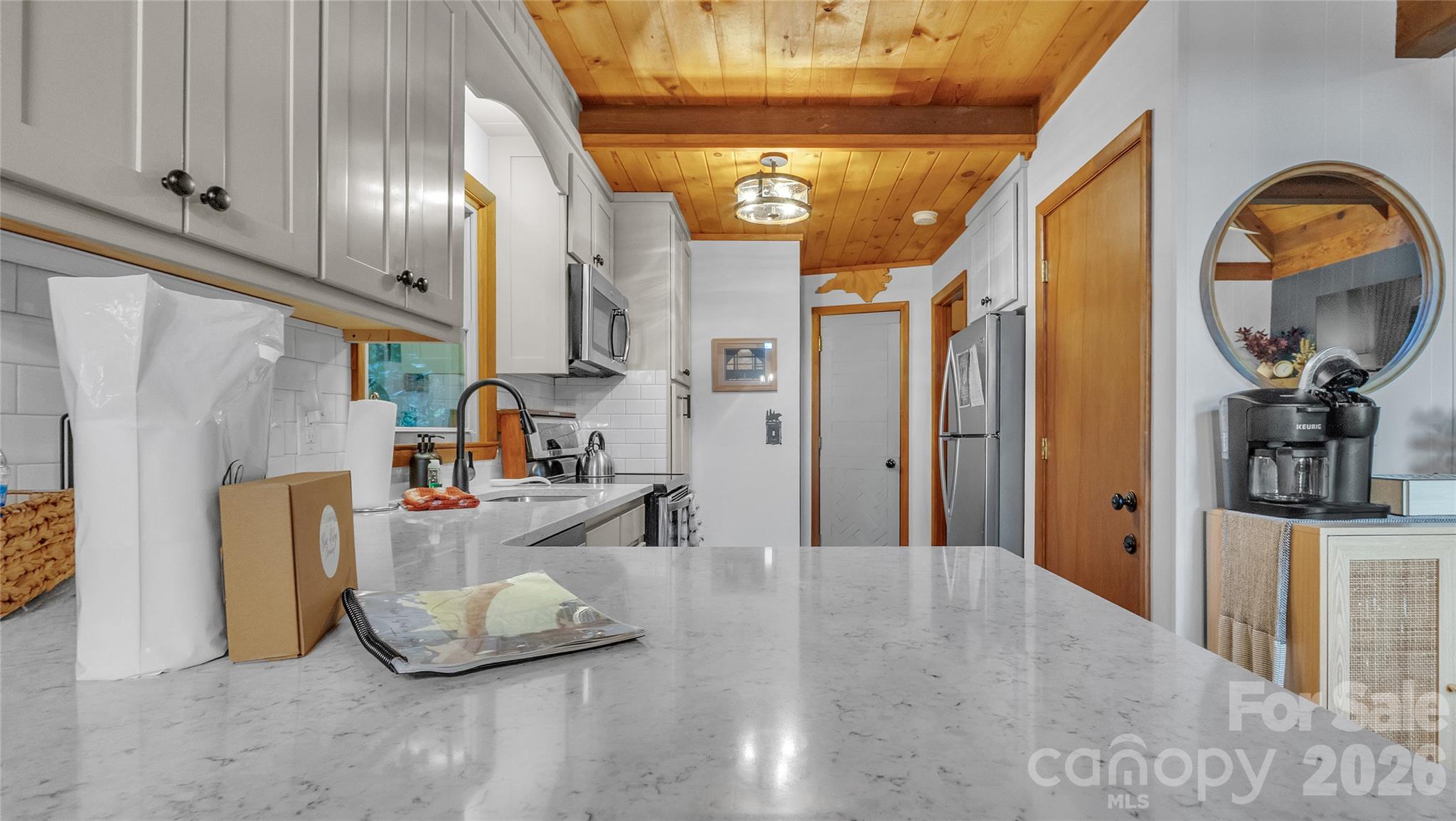 184 Raccoon Run Property Photo 7