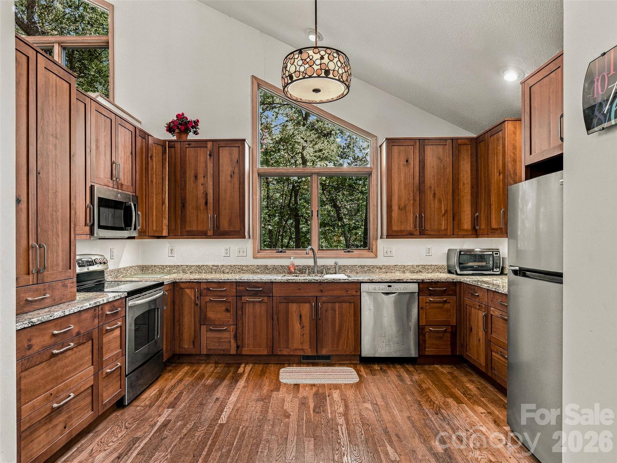 266 Stone Drive Property Photo 6