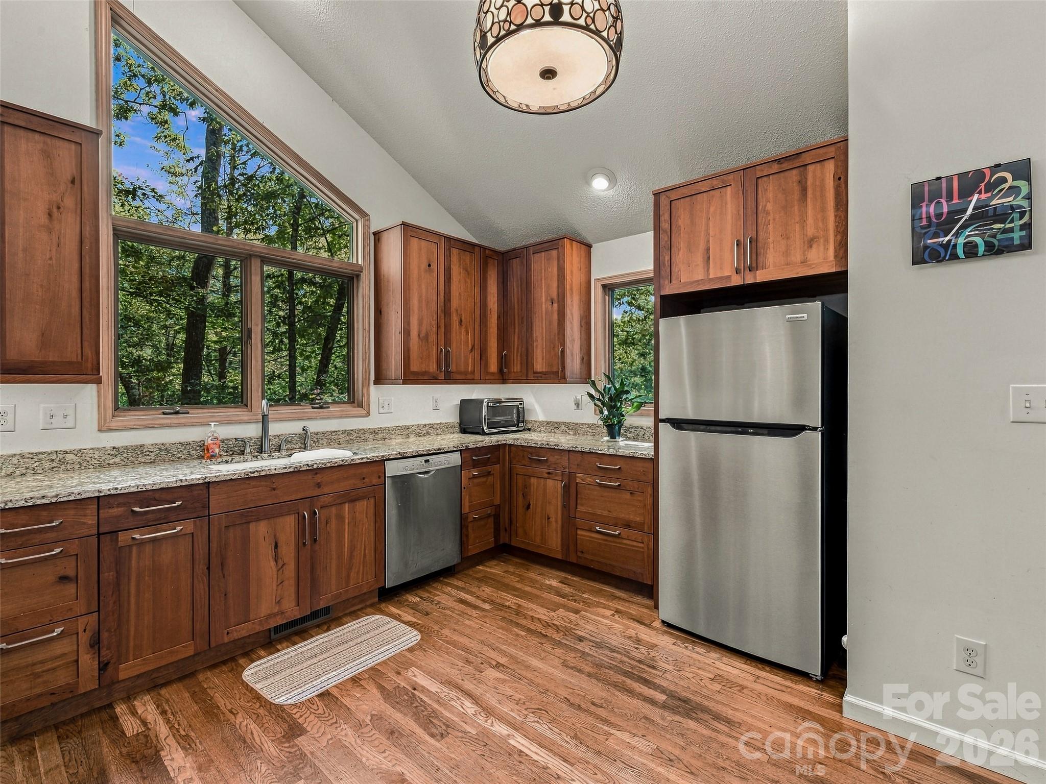 266 Stone Drive Property Photo 8