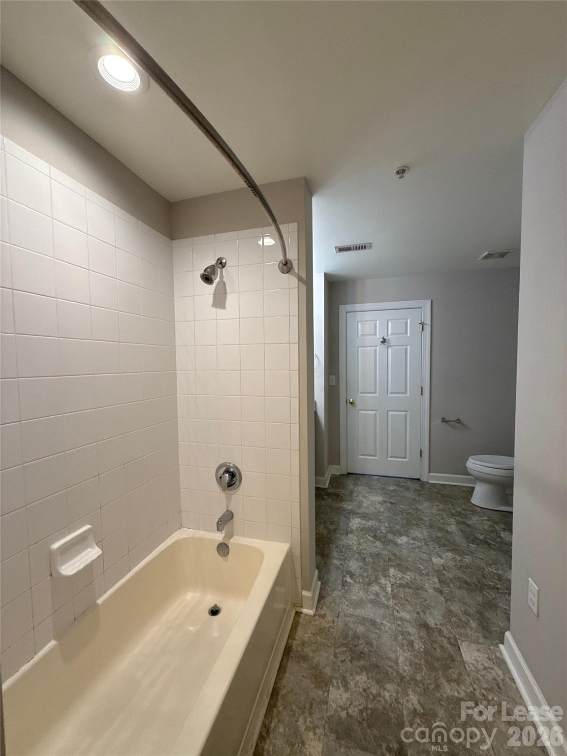 718 W Trade Street 409 Property Photo 9