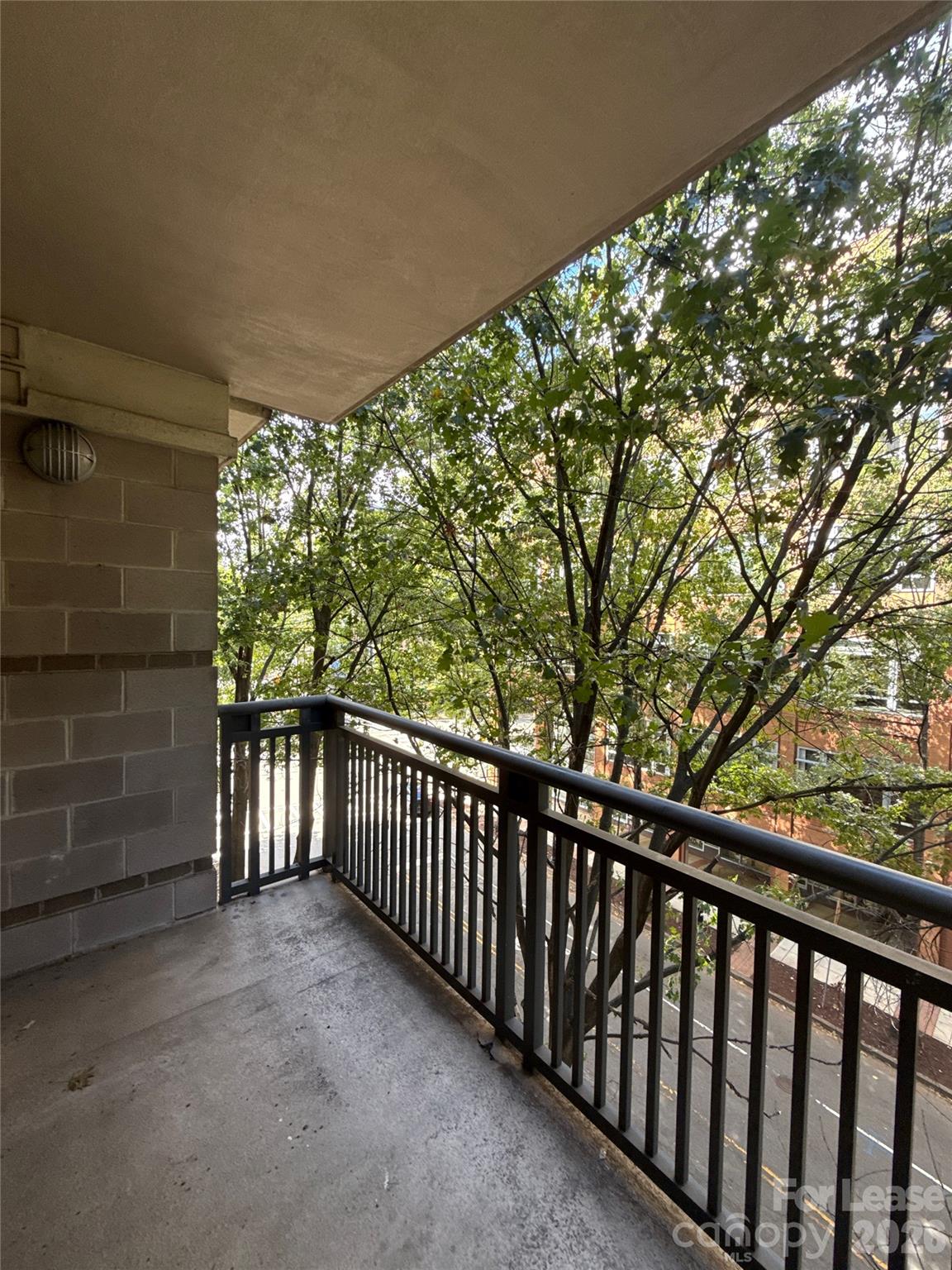 718 W Trade Street 409 Property Photo 12