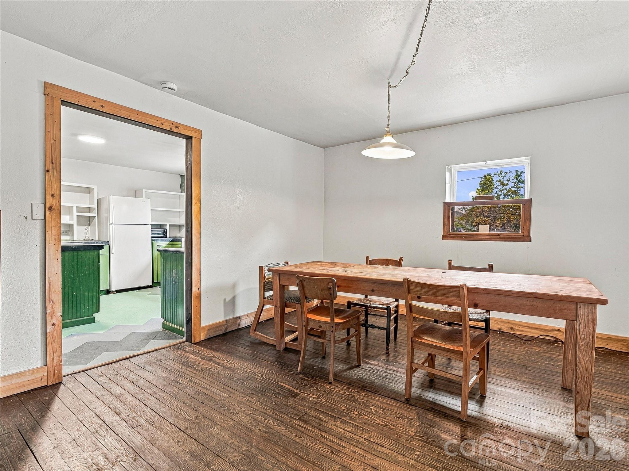 615 Oak Avenue Property Photo 6