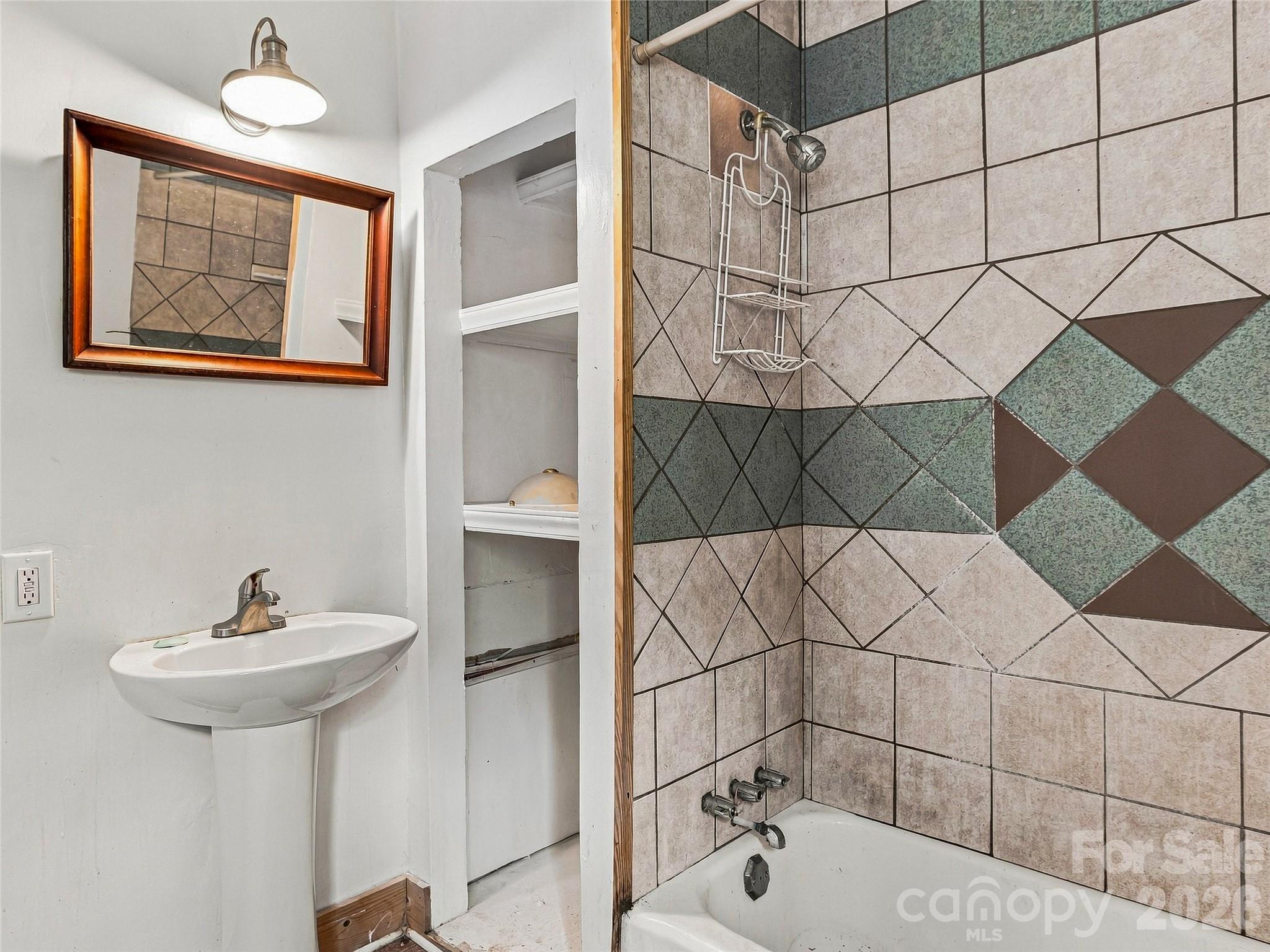 615 Oak Avenue Property Photo 14