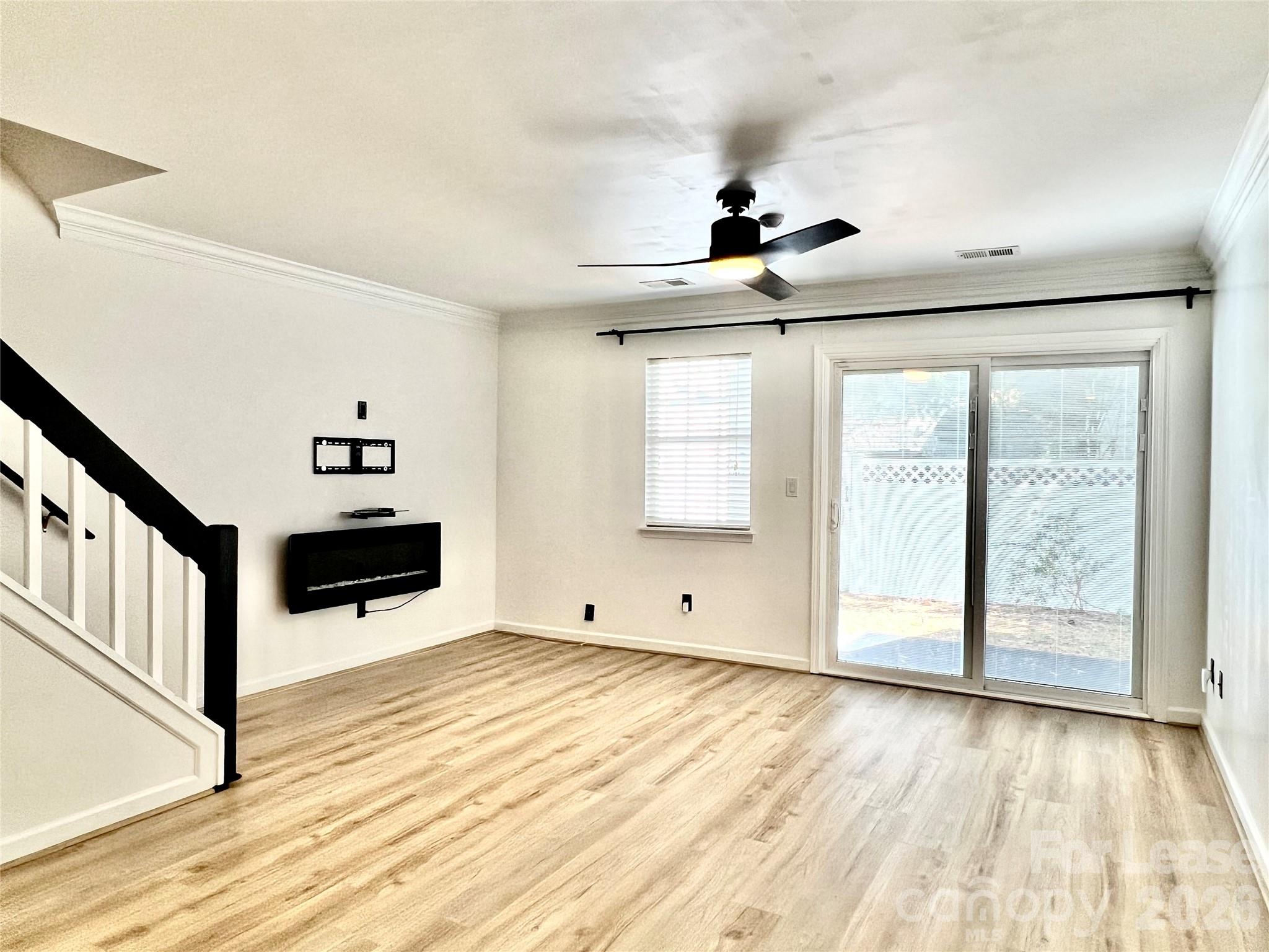 10132 Reindeer Way Lane Property Photo 10