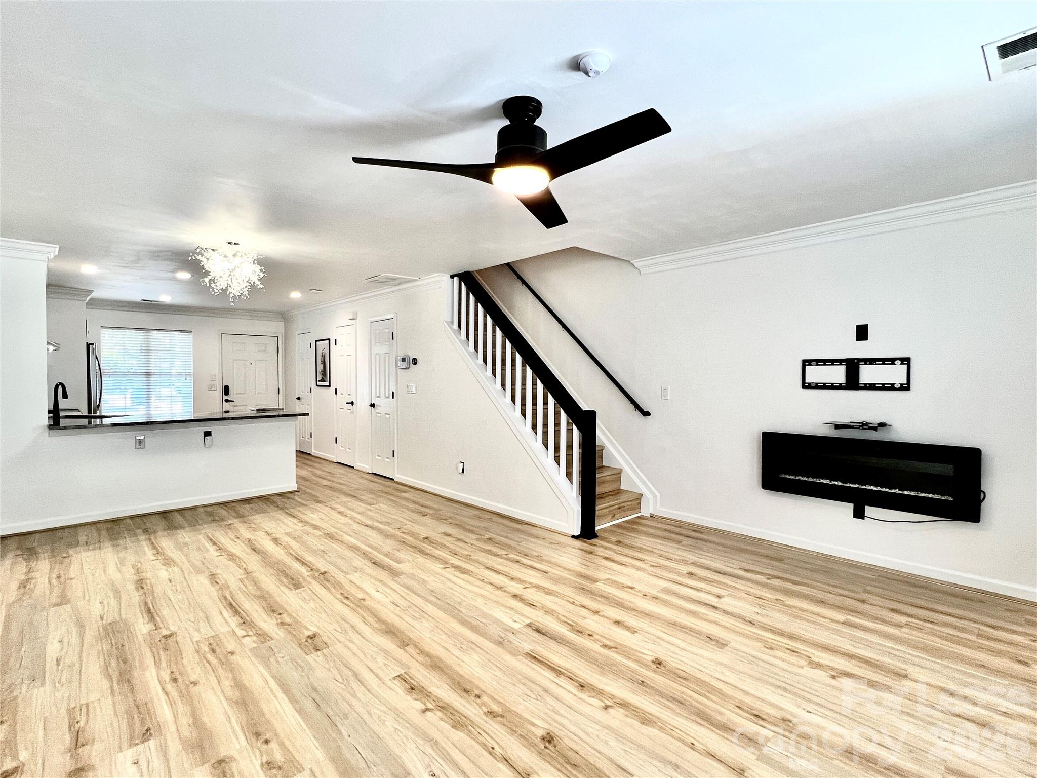 10132 Reindeer Way Lane Property Photo 11