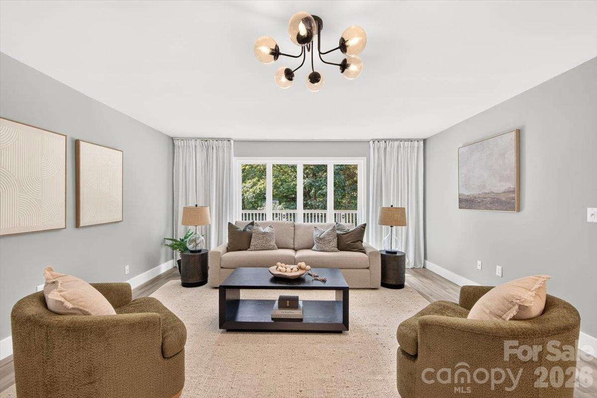 16 Cove Creek Place Property Photo 10
