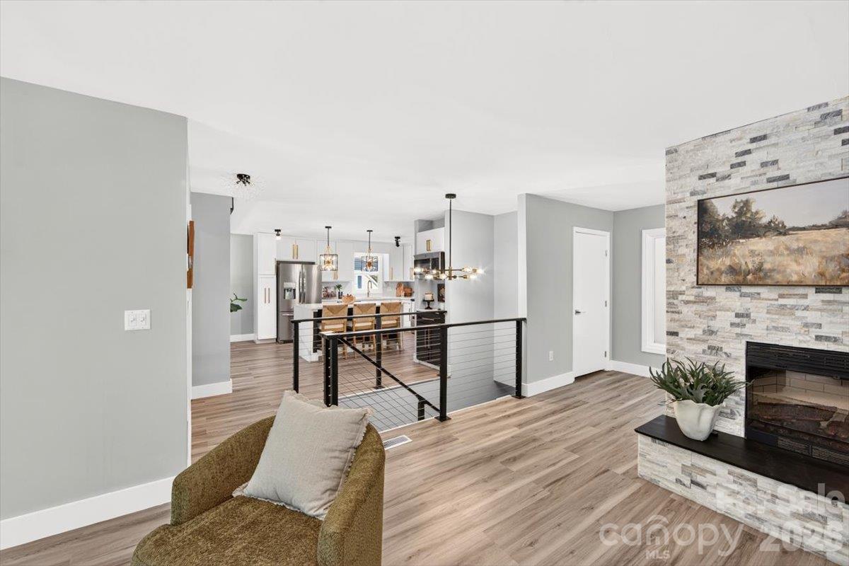 16 Cove Creek Place Property Photo 11