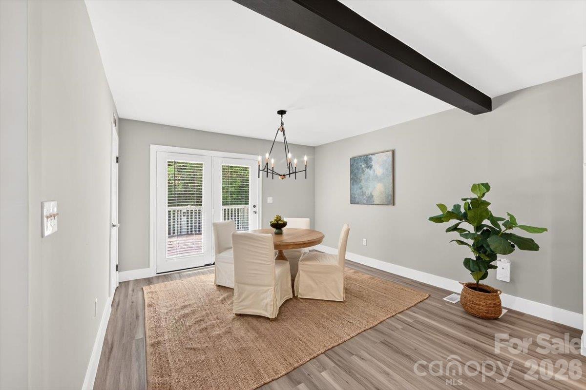 16 Cove Creek Place Property Photo 18