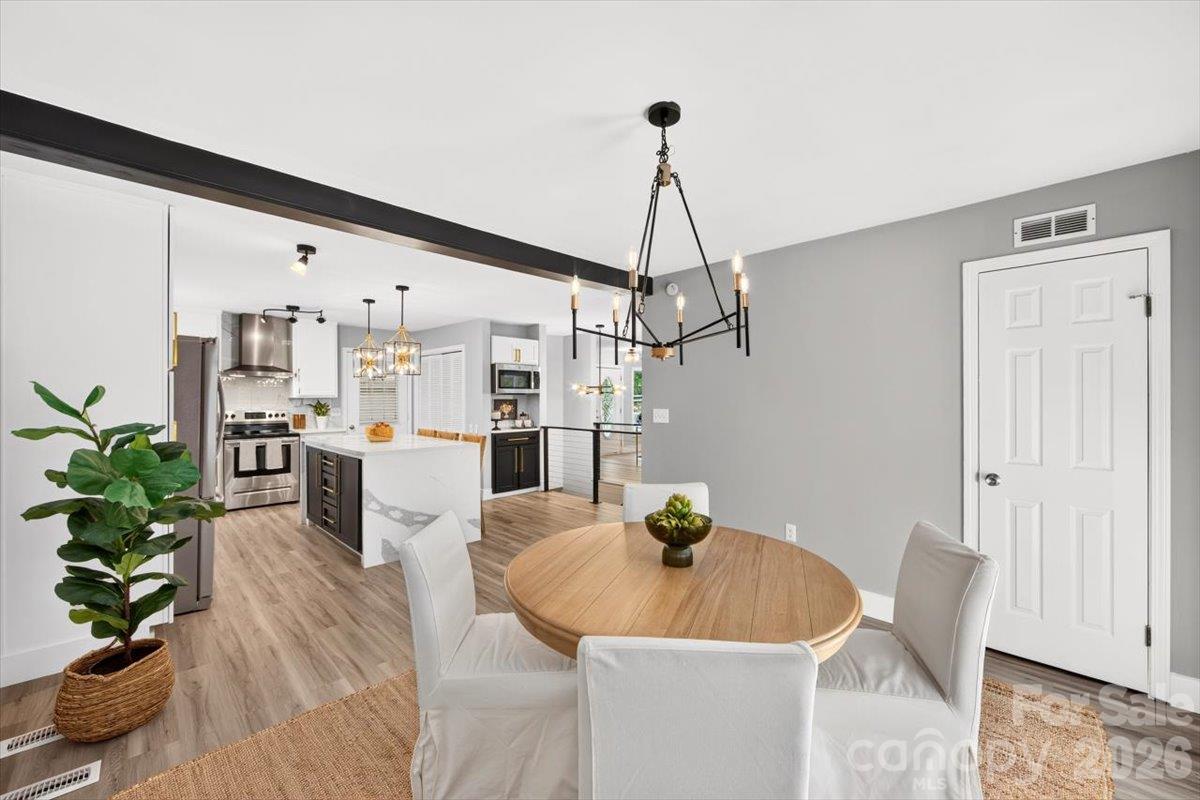 16 Cove Creek Place Property Photo 19