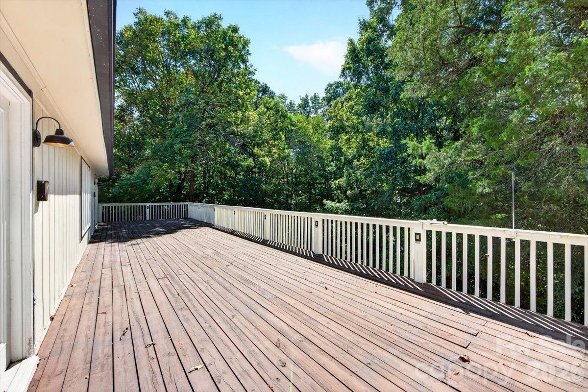 16 Cove Creek Place Property Photo 27
