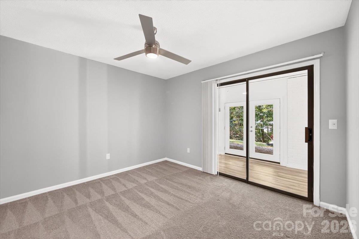 16 Cove Creek Place Property Photo 30