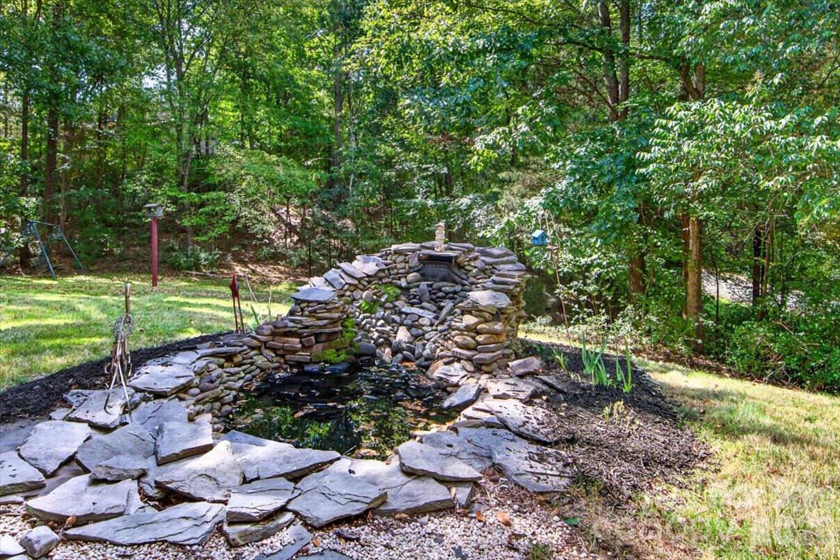 16 Cove Creek Place Property Photo 45