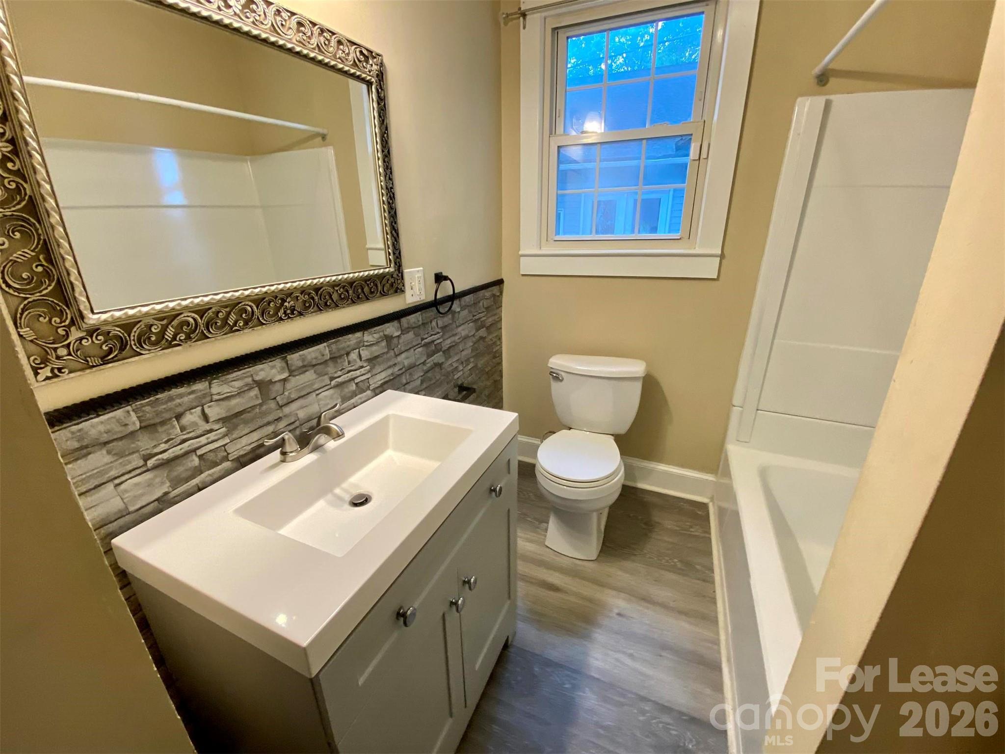 406 5th Street Property Photo 7