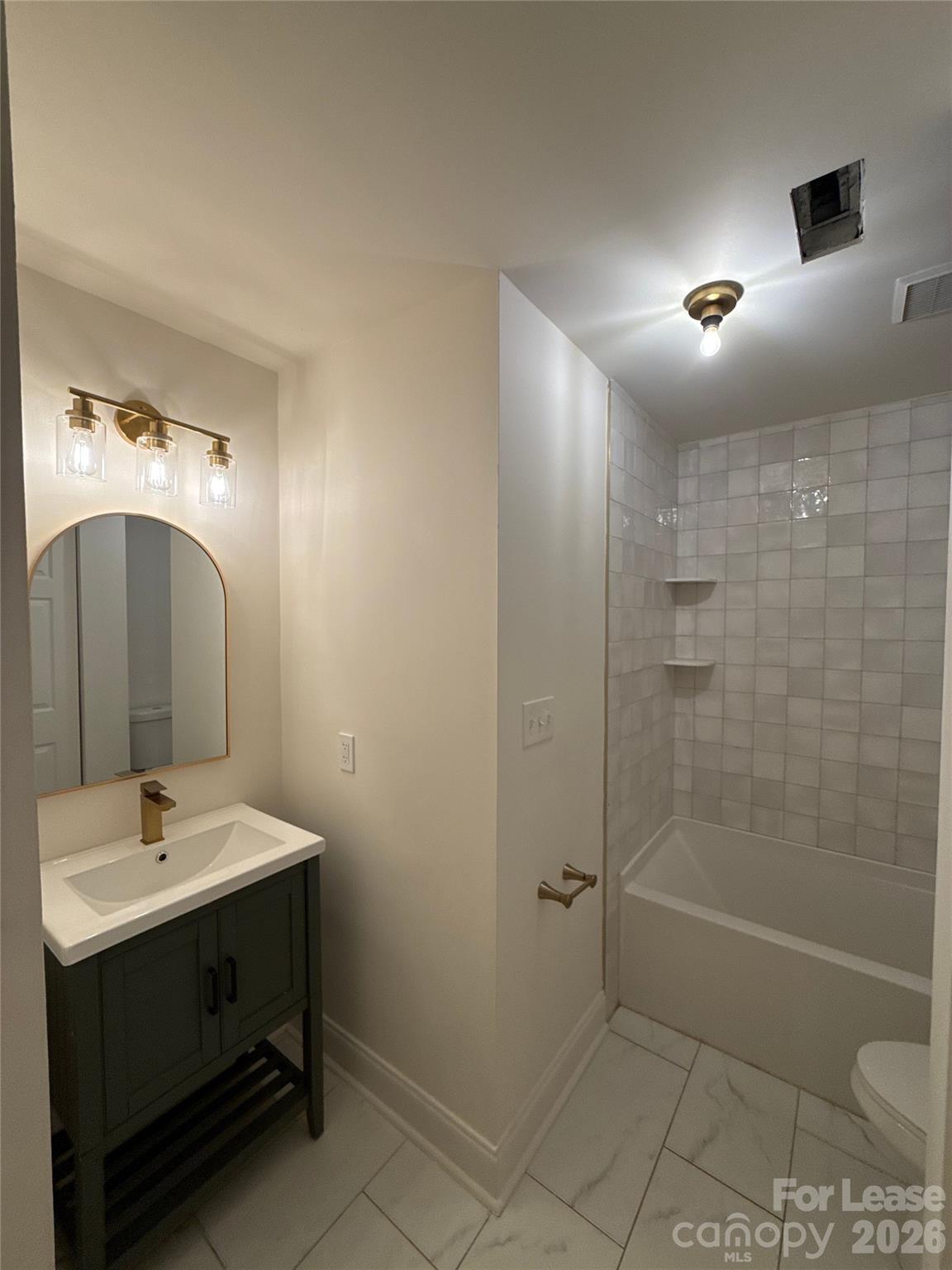 2512 Cranbrook Lane 10 Property Photo 14