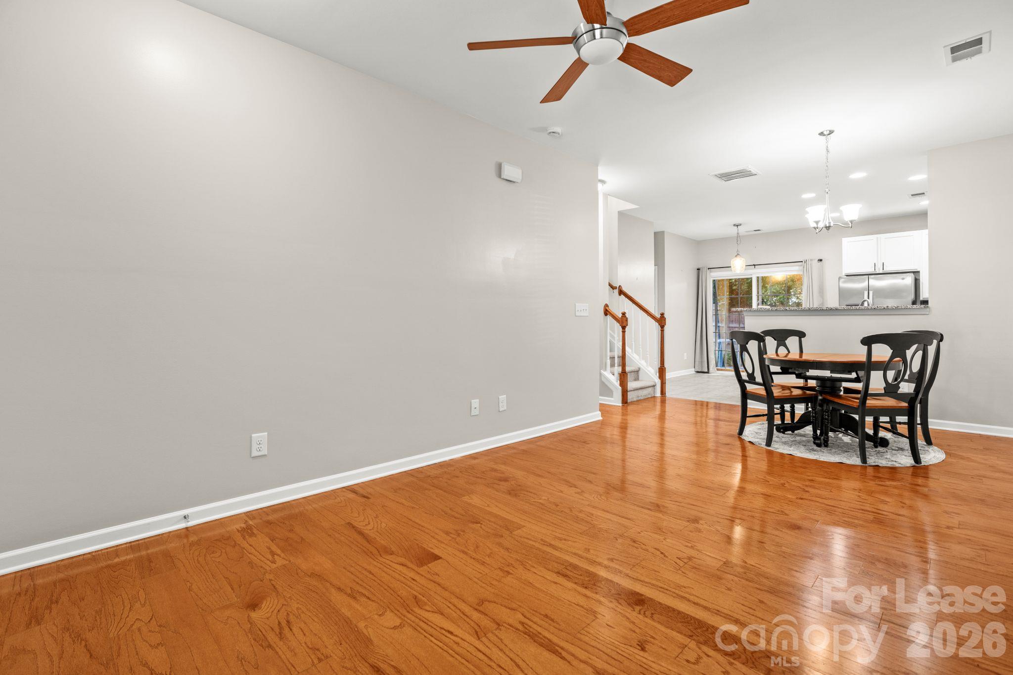 2080 Shady Pond Drive Property Photo 4